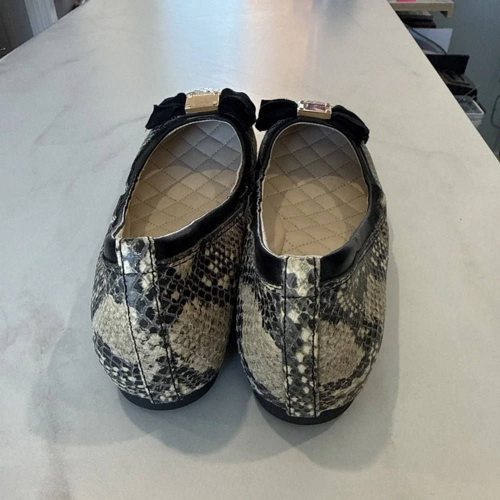 Cole Haan Snakeskin Ballet Flats Women's Size8Tan Black Bow Toe Leather ShoesEUC